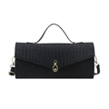 Elegante schwarze Handtasche mit Webstruktur, goldener 8er-Schnalle und Umhängeriemen - Schwarz