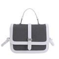 Bolso bandolera vintage en lona gris y cuero blanco con hebilla plateada y asa - Negro