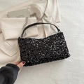 Borsa a mano nera scintillante con paillettes, catena d'argento e manico in pelle - Nero