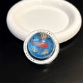Macro detail of a resin phone grip featuring realistic red koi fish and sea shells - Magnetic Style - Red and White Fish (900007)