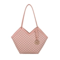Borsa tote rosa con stampa di lettere M e ciondolo logo dorato su sfondo bianco - Rosa