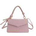 Sac bandoulière élégant en tissu texturé rose poudré avec poignée supérieure nouée - Rose