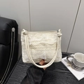 Sac à bandoulière élégant en dentelle blanc cassé avec froufrous et détails argentés - Blanc Sans Pendentif