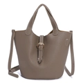 Borsa a secchiello in pelle taupe con motivo litchi, fibbia e finiture dorate - Cachi