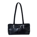 Bolso de hombro vintage negro brillante con correas dobles y hebilla plateada decorativa - Negro