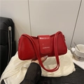 Bolso baguette rojo brillante para mujer con acabado elegante de charol y asa superior - Rojo
