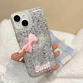 Détail de la coque iPhone pailletée argent avec nœud rose et lettrage Sweet en 3D - Argenté / iPhone 7/8/SE 2020