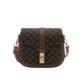 Borsa a sella classica marrone con motivo monogramma e fibbia in metallo dorato - caffè