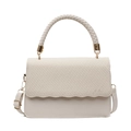 Borsa a tracolla beige minimalista con patta intrecciata e dettagli dorati da donna - Bianco Sporco