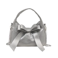 Elegante silberne Handtasche mit Schleife, Metallic-Finish und abnehmbarer Kette - Silber