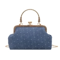 Retro Handtasche aus blauem Denim mit blumig graviertem Goldgriff und Metallkette - Blau