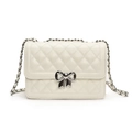 Borsa a tracolla color panna con trapuntatura a rombi e chiusura a fiocco argento - Bianco