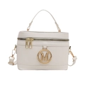Retro-Box-Tasche in Cremeweiß mit goldenem M-Logo und Hardware in der Frontalansicht - Weiß