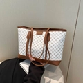 Bolso tote vintage grande con estampado geométrico y asas de cuero marrón - Blanco