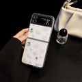 Detail of Galaxy Z Flip case with inlaid pearls, 3D butterflies and sparkling rhinestones - Frosted Hard Shell-Glitter-Dreamy Butterfly / Samsung ZFold3