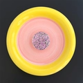 Close-up of heart-shaped glitter phone grip with pink and purple sequins on a pink plate - Round / Gray
