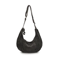 Bolso hobo de mezclilla negra con correa ajustable y bolsillo frontal sobre fondo blanco - Negro