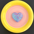 Detail of heart-shaped glitter phone grip with purple and blue holographic sequins - Candy Heart - Purple