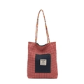 Borsa tote in tela a scacchi con tasca frontale in denim e manici arcobaleno colorati - Lato a Quadri Rosso e Bianco - Piccolo