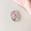Dettaglio supporto telefono tulipano rosa con glitter argento su trama bianca - Tulipano Rosa Rosso
