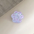 Vue macro du support téléphone patte de chat avec paillettes aurore et cœurs - Support Patte de Chat - Coeur Sucré - Violet