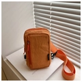 Détail du sac bandoulière en nylon orange avec poche zippée et bandoulière réglable - Orange