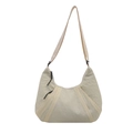 Minimalistische cremefarbene Halbmond-Tasche aus Nylon mit Falten und Trageriemen - Weiß