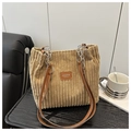 Large camel corduroy tote bag with silver chain strap and fashion logo patch - Khaki