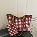 Sac cabas à motif pied-de-poule rouge et blanc avec anses en cuir marron - Rouge