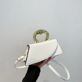 Borsa baguette bianca a stampa coccodrillo con manico dorato scultoreo e tracolla - Bianco