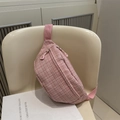 Minimalistische rosa karierte Brusttasche mit verstellbarem Gurt für Damen und Mädchen - Rosa