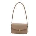 Chic beige crocodile pattern shoulder bag with golden lock and chain strap - Khaki