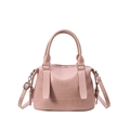 Bolso Boston rosa de cuero sintético con letras en relieve y correa ajustable - Rosa
