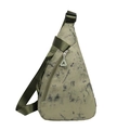 Olivgrüne Tie-Dye Nylon-Brusttasche in Dreiecksform mit verstellbarem Gurt - Grün