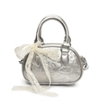 Sac Boston argenté avec motifs de dessins animés embossés et nœud en dentelle blanche - Argenté
