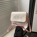 Borsa a tracolla bicolore rosa e bianca con simpatica stampa orsetto e chiusura a patta - Stile Contrasto Rosa e Bianco / Rosa