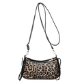 Bolso de hombro retro con estampado de leopardo, ribete negro brillante y correa - Negro