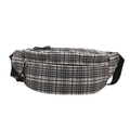 Marsupio vintage a scacchi con tracolla in nylon nero e chiusure a cerniera - Nero
