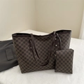 Bruine monogram draagtas met bijpassend etui en donkerbruine lederen handvatten - Bruin
