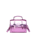Borsa a mano quadrata rosa metallizzato con manico e tracolla su sfondo bianco - Rosa
