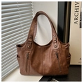 Détails du sac fourre-tout vintage marron foncé en similicuir souple avec poches latérales - Marron