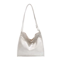 Sac seau crème surdimensionné en cuir souple avec bandoulière en chaîne argentée - Blanc