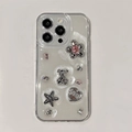Dettaglio custodia iPhone trasparente con orsetto argento, gemme rosa e charms - Orso Stella Fiore Glitter Bianco / iPhone 7/8/SE 2020