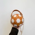 Stijlvolle crossbodytas in voetbalvorm met oranje en witte panelen en gouden ketting - Bruin