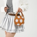 Sac bandoulière créatif en forme de ballon de foot avec empiècements en cuir orange - Fauve