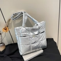 Sac fourre-tout matelassé argenté métallisé à grande capacité avec design bouffant - Argenté