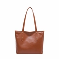 Grande borsa tote marrone scuro con motivo a coccodrillo e borchie dorate eleganti - Marrone