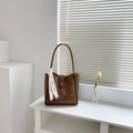Borsa tote minimalista in pelle testa di moro con nastro decorativo e manici lunghi - Marrone