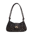 Sac sous le bras à imprimé léopard avec boucle nœud dorée et fine bandoulière - Marron