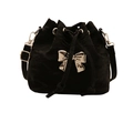 Sac seau noir tendance avec cordon de serrage, nœud métallique argenté et texture velours - Noir